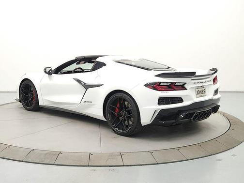 Arctic White 2026 Chevrolet Corvette Z06