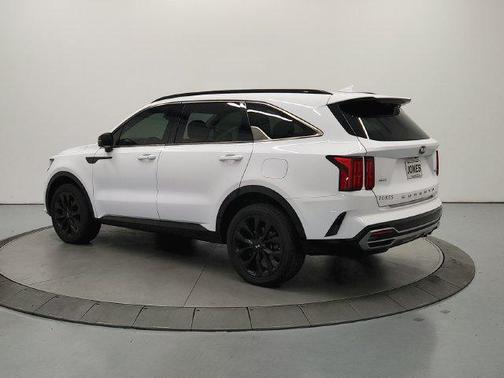 Glacial White Pearl 2021 Kia Sorento SX