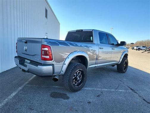 2019 RAM 2500 Big Horn Crew Cab 4x4 6'4' Box