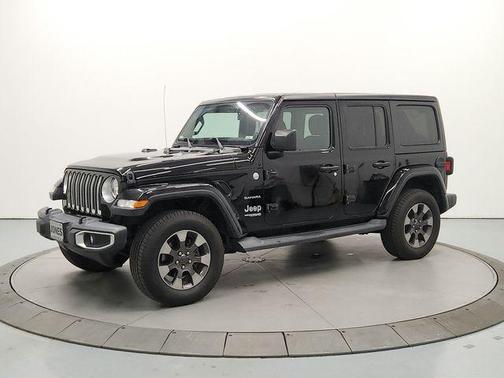 Black Clearcoat 2019 Jeep Wrangler Unlimited Sahara