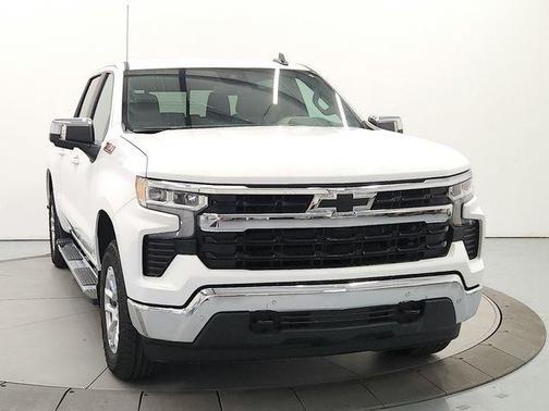 Summit White 2026 Chevrolet Silverado 1500 LT