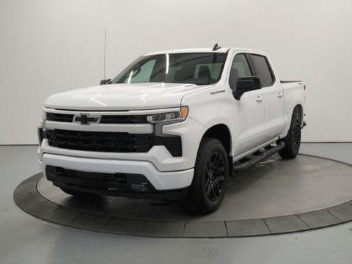 Summit White 2026 Chevrolet Silverado 1500 RST