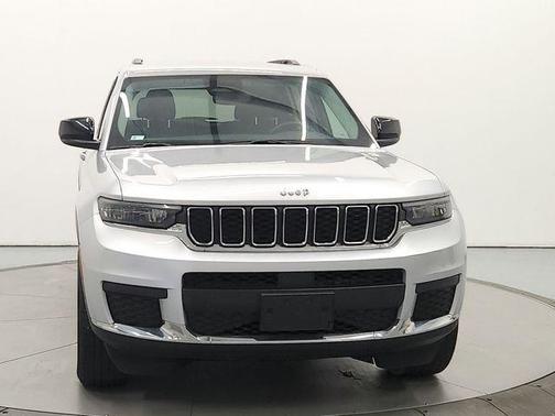 Silver Zynith 2023 Jeep Grand Cherokee L Laredo