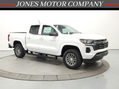 Summit White 2026 Chevrolet Colorado LT