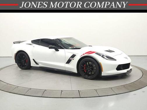 Arctic White 2019 Chevrolet Corvette Grand Sport
