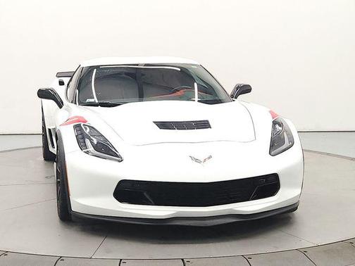 Arctic White 2019 Chevrolet Corvette Grand Sport