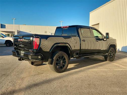 2024 GMC Sierra 2500 AT4