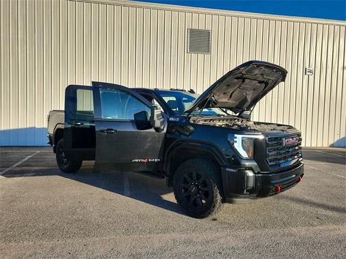2024 GMC Sierra 2500 AT4