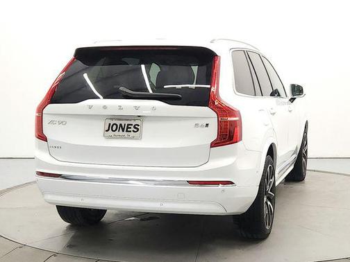 2024 Volvo XC90 B6 Plus Bright Theme 6-Seater
