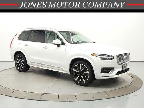 white 2024 Volvo XC90 B6 Plus Bright Theme 6-Seater