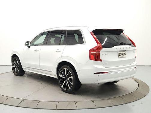 2024 Volvo XC90 B6 Plus Bright Theme 6-Seater