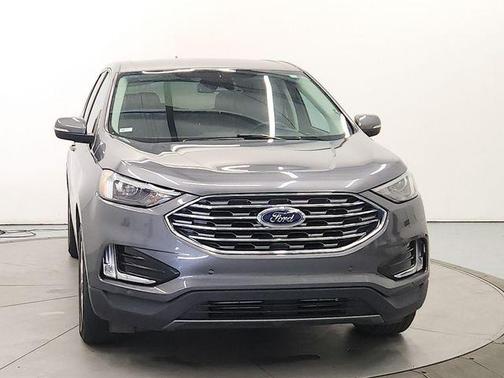 Gray Metallic 2023 Ford Edge Titanium