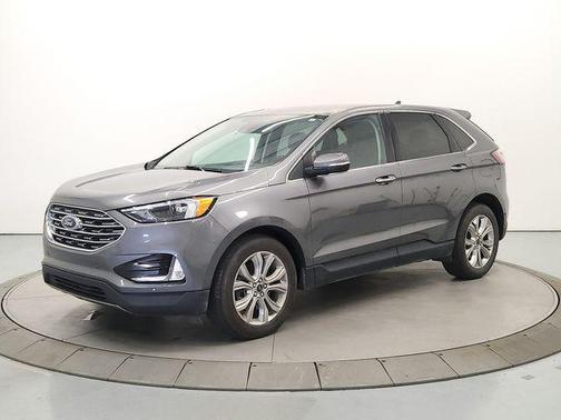 Gray Metallic 2023 Ford Edge Titanium