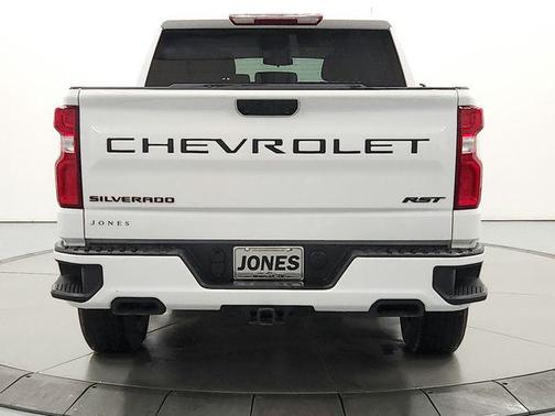 Summit White 2025 Chevrolet Silverado 1500 RST