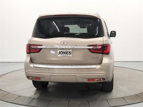 2023 INFINITI QX80 Luxe