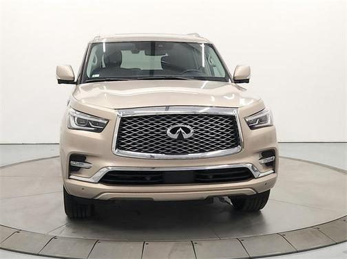 2023 INFINITI QX80 Luxe