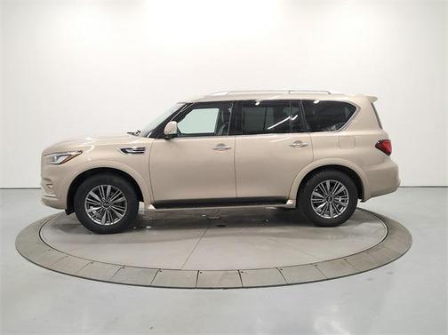 2023 INFINITI QX80 Luxe