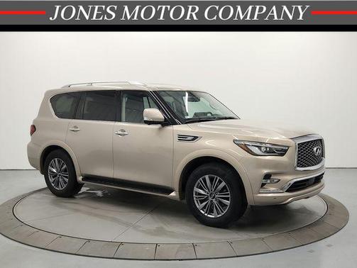 2023 INFINITI QX80 Luxe