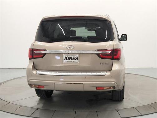 2023 INFINITI QX80 Luxe