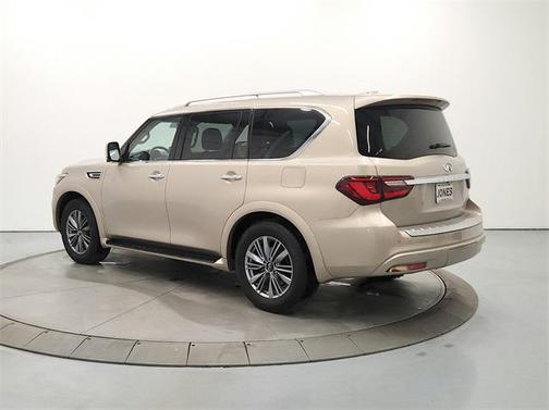 2023 INFINITI QX80 Luxe