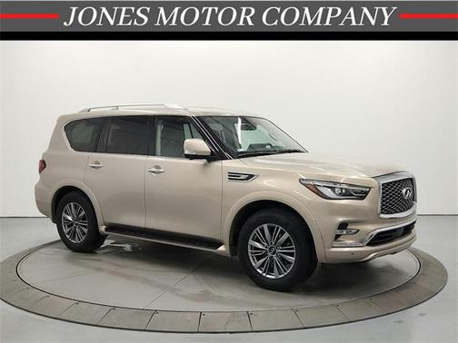 2023 INFINITI QX80 Luxe