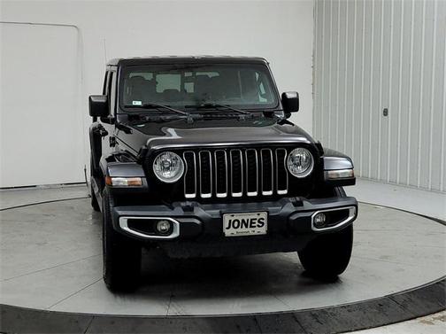 2023 Jeep Gladiator Overland