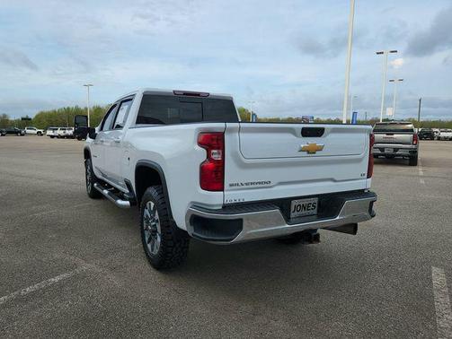 Summit White 2023 Chevrolet Silverado 2500 LT