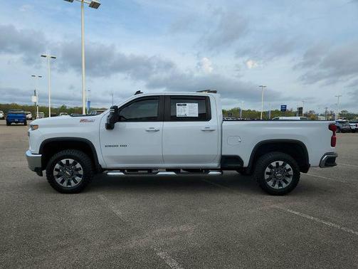 Summit White 2023 Chevrolet Silverado 2500 LT