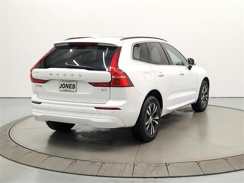 2023 Volvo XC60 B5 Core