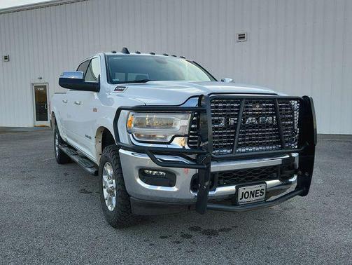 2022 RAM 2500 Laramie Crew Cab 4x4 6'4' Box