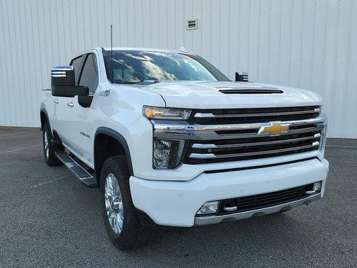 Summit White 2022 Chevrolet Silverado 2500 High Country