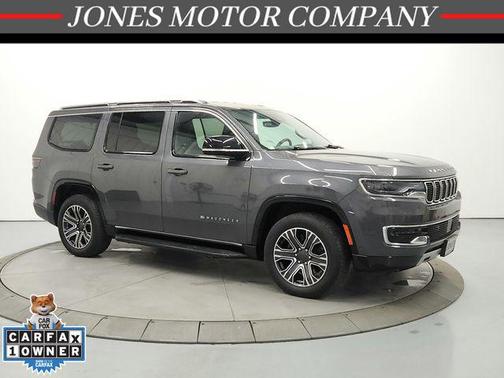 Baltic Gray Metallic Clearcoat 2024 Jeep Wagoneer Series II 4x4