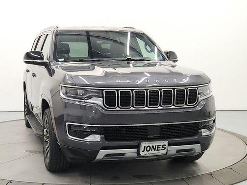 Baltic Gray Metallic Clearcoat 2024 Jeep Wagoneer Series II 4x4