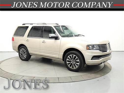 2017 Lincoln Navigator Select
