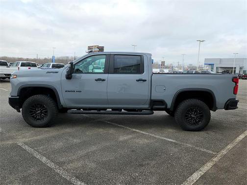 2025 Chevrolet Silverado 2500 4WD Crew Cab Standard Bed ZR2