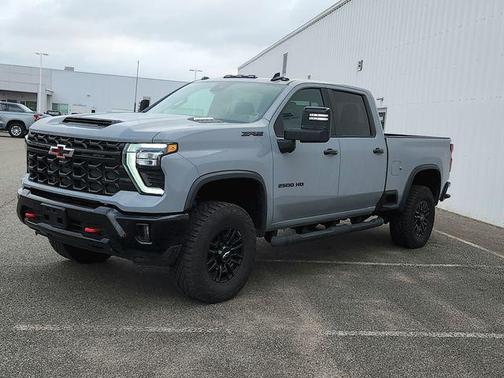 2025 Chevrolet Silverado 2500 4WD Crew Cab Standard Bed ZR2