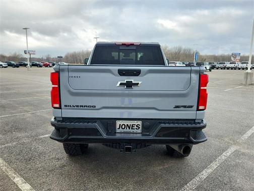 2025 Chevrolet Silverado 2500 4WD Crew Cab Standard Bed ZR2