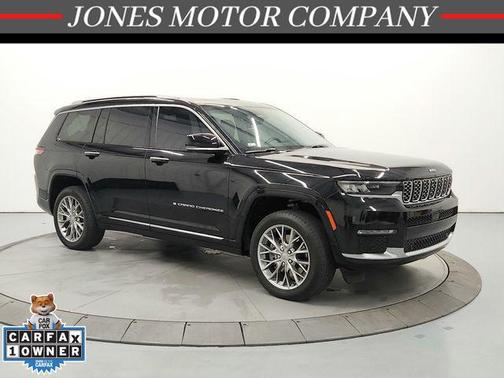 Diamond Black Crystal Pearlcoat 2022 Jeep Grand Cherokee L Summit