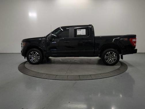 AGATE BLACK METALLIC 2023 Ford F-150 XL