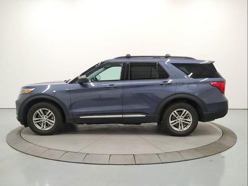 Infinite Blue Metallic Tinted Clearcoat 2021 Ford Explorer XLT