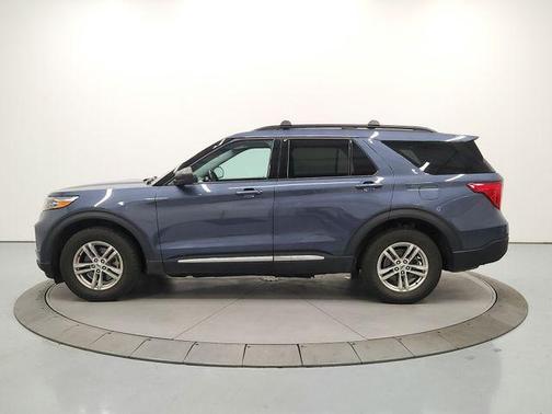 Blue Metallic 2021 Ford Explorer XLT