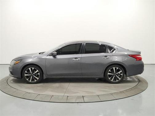 2016 Nissan Altima 2.5 SR