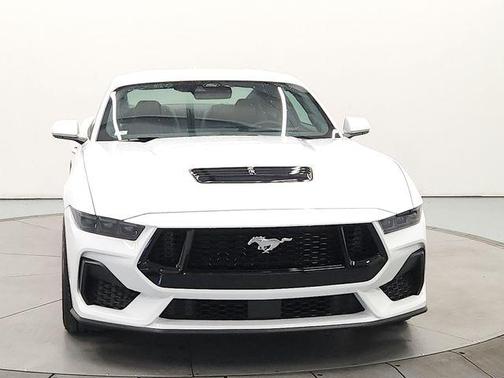 OXFORD WHITE 2025 Ford Mustang GT