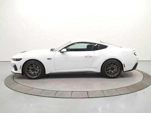 OXFORD WHITE 2025 Ford Mustang GT