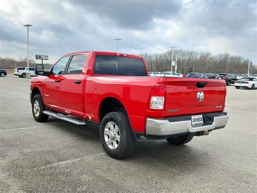 2024 RAM 2500 Big Horn Crew Cab 4x4 6'4' Box
