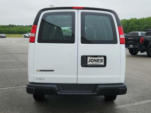 Summit White 2026 Chevrolet Express 2500 3500 Regular Wheelbase, WT, RWD