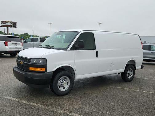 Summit White 2026 Chevrolet Express 2500 3500 Regular Wheelbase, WT, RWD