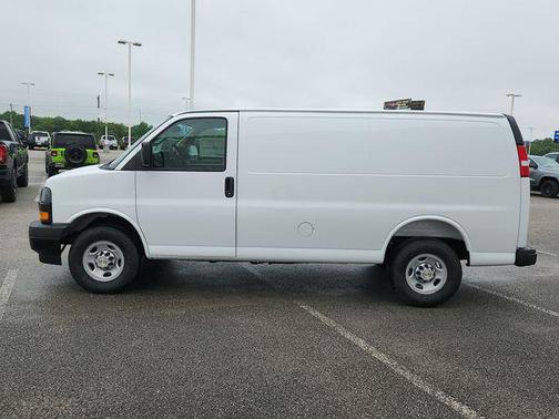 Summit White 2026 Chevrolet Express 2500 3500 Regular Wheelbase, WT, RWD