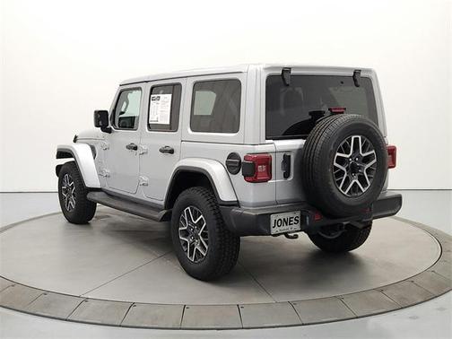 2024 Jeep Wrangler 4-Door Sahara 4x4