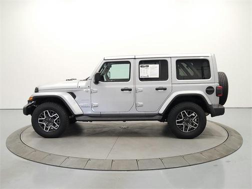 2024 Jeep Wrangler 4-Door Sahara 4x4